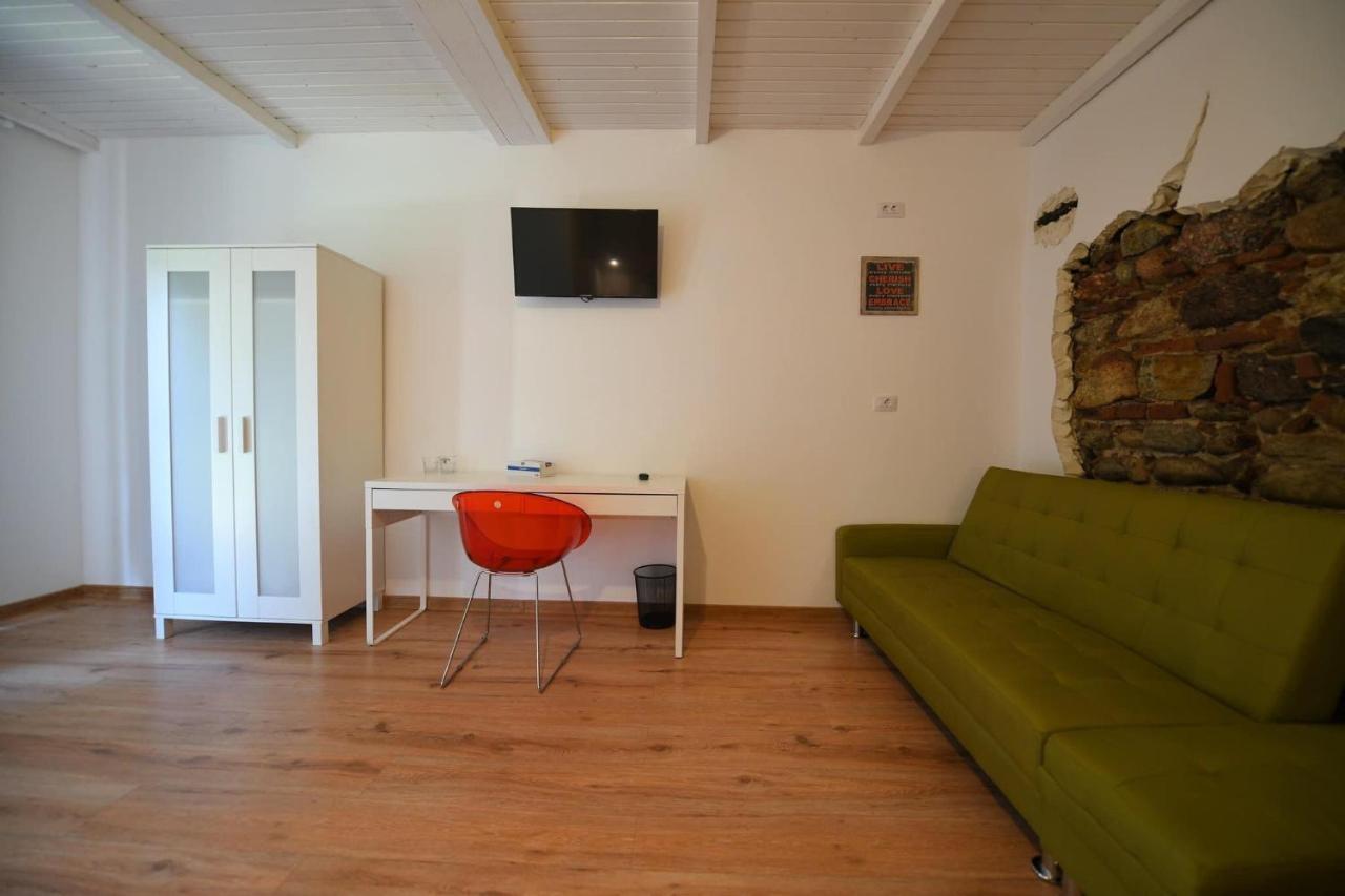 Hotel La Mosie à Haţeg Extérieur photo