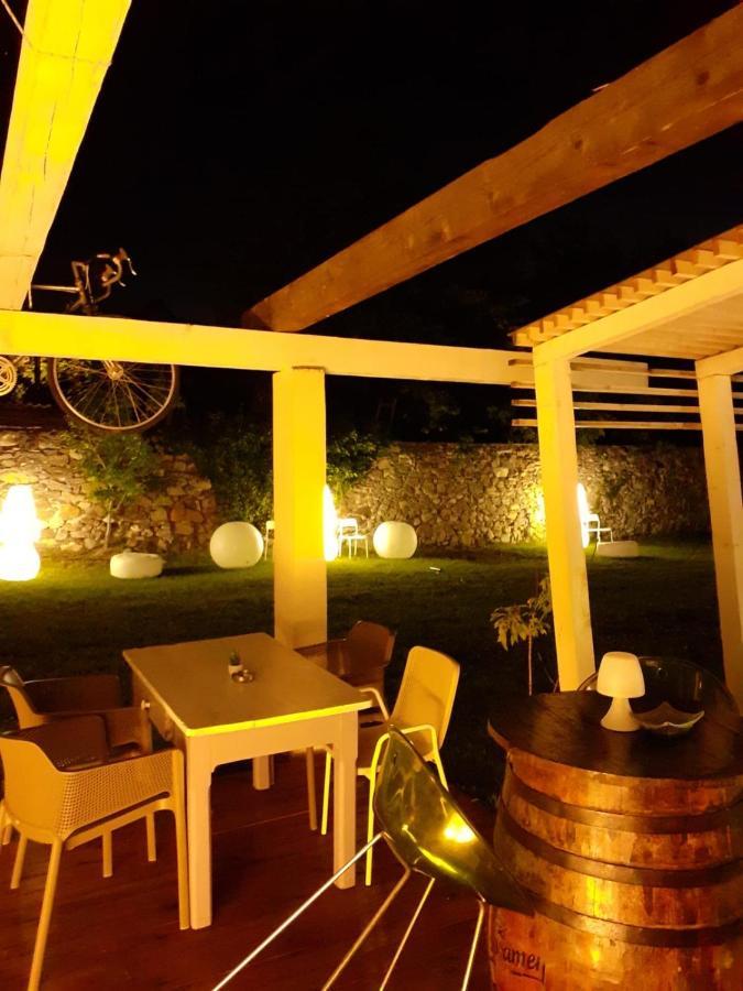 Hotel La Mosie à Haţeg Extérieur photo