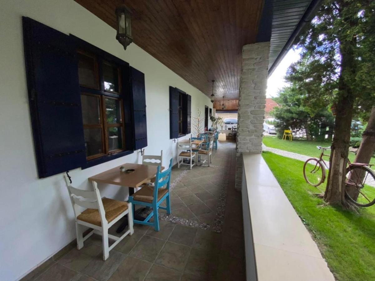 Hotel La Mosie à Haţeg Extérieur photo