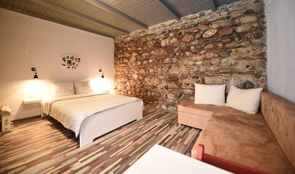 Hotel La Mosie à Haţeg Extérieur photo